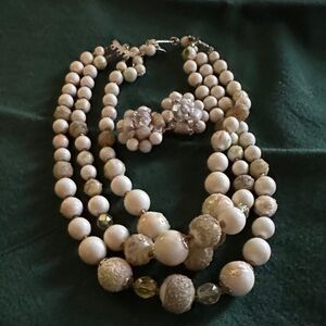Elegant Cream Beaded Necklace and Earring Set